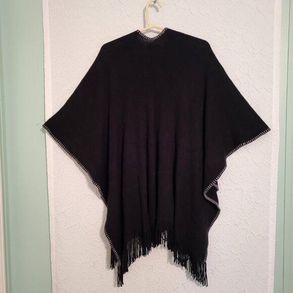 NWT Black w Gray Embroidered Trim Fringed Open Front Sweater Poncho Size OS - Picture 2 of 12